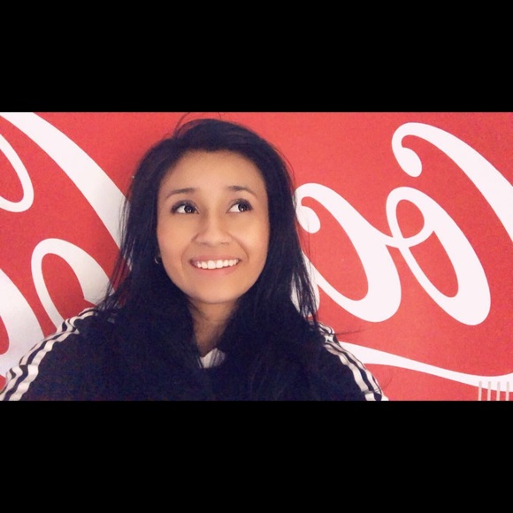 Meet your Posher, Toni - Picture 1 of 1